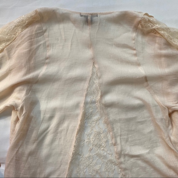 🩷Forever 21 Cream Light Lace Cardigan - Picture 6 of 6